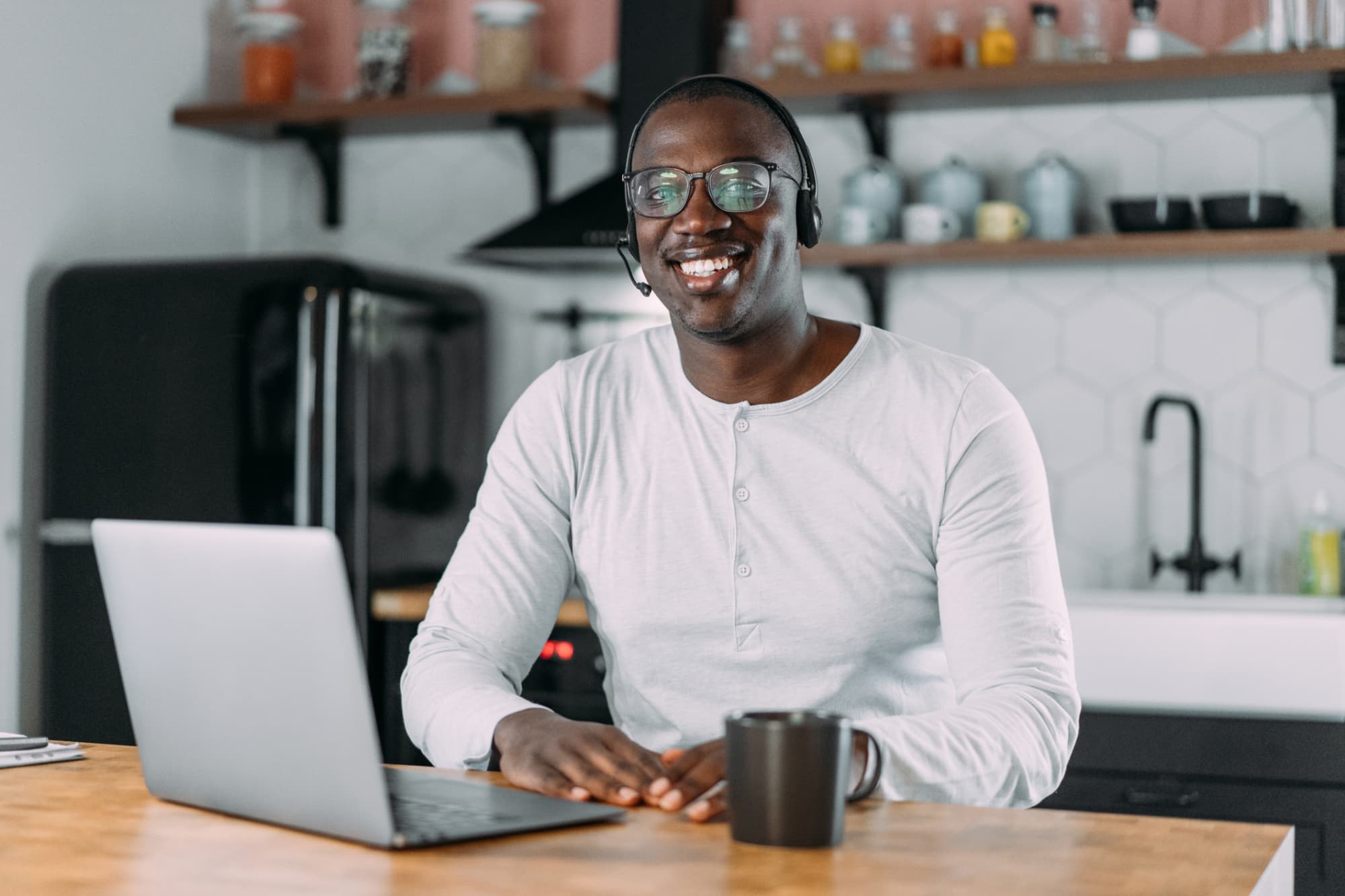 Work-From-Home Tech Jobs That Pay Well